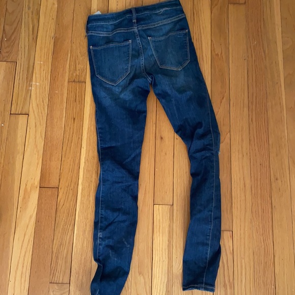 Hollister jeans. Never worn. - Picture 4 of 4